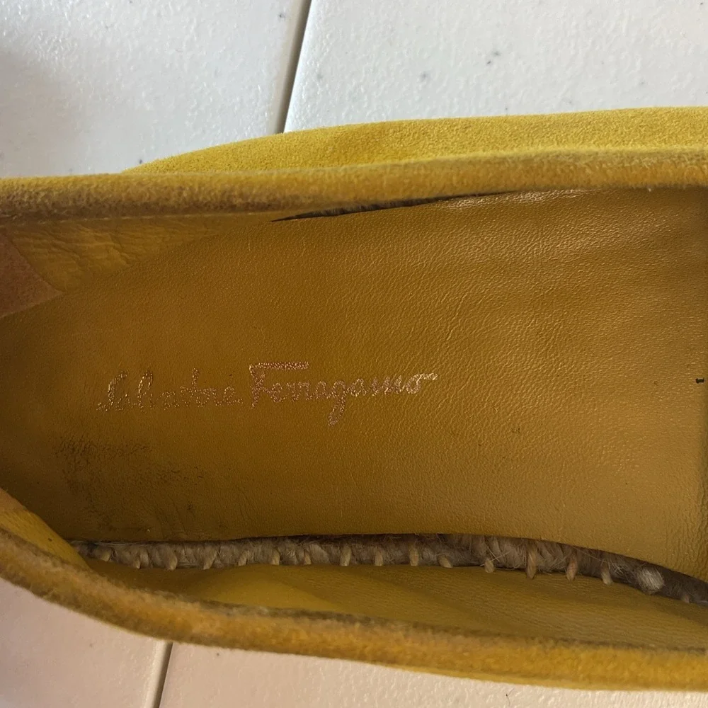 Ferragamo‎ Elodie Espadrille Suede Slip-On Flats Mustard Chartreuse Sz 7.5 Women
